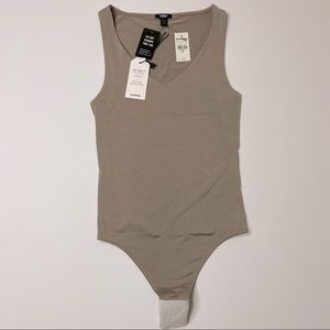 Express Body Contour V-neck thong bodysuit NWT